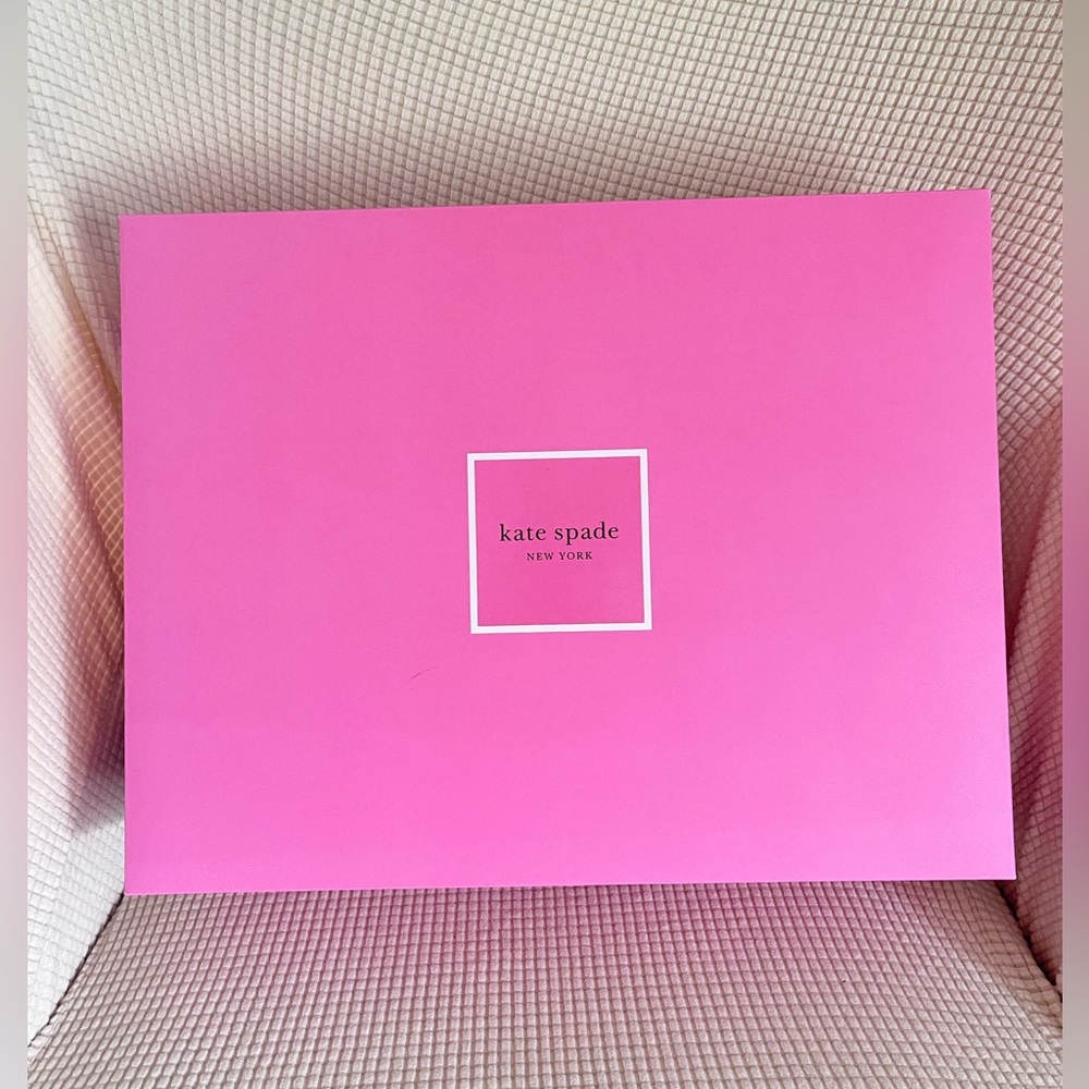 Kate Spade gift box 🎁
